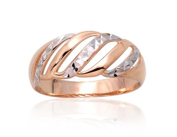 Gold ring 
