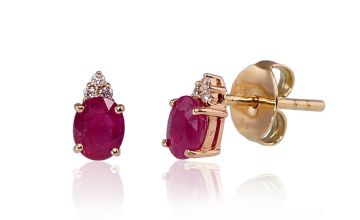 Gold classic studs earrings 