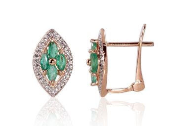 Gold earrings with 'english' lock 