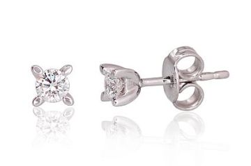 Gold classic studs earrings 