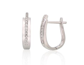 Gold earrings with 'english' lock 