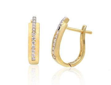 Gold earrings with 'english' lock 