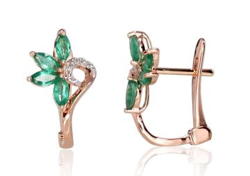 Gold earrings with 'english' lock 