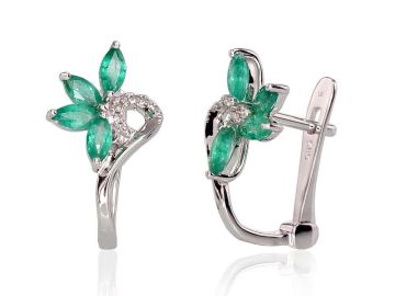 Gold earrings with 'english' lock 