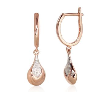 Gold earrings with 'english' lock 