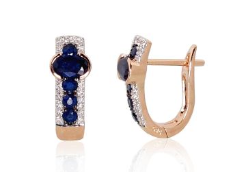 Gold earrings with 'english' lock 