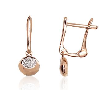 Gold earrings with 'english' lock 