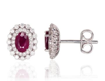 Gold classic studs earrings 