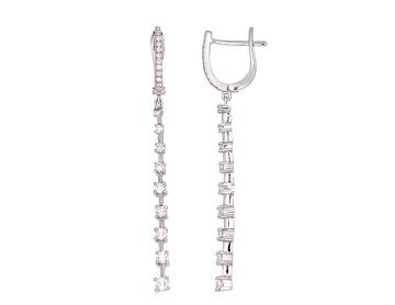 Gold earrings with 'english' lock 