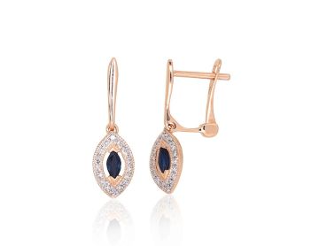 Gold earrings with 'english' lock 
