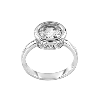 Silver ring with zirconia 