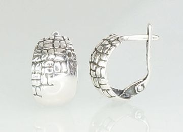 Silver earrings with 'english' lock 