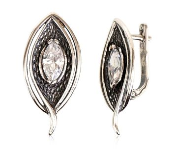 Silver earrings with 'english' lock 