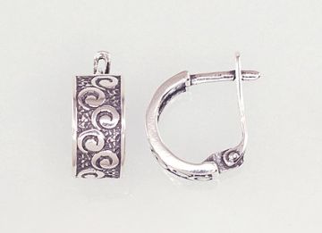 Silver earrings with 'english' lock 