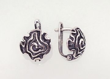 Silver earrings with 'english' lock 