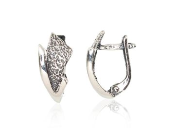 Silver earrings with 'english' lock 