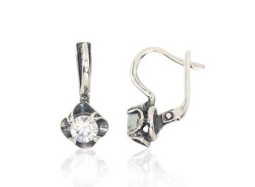 Silver earrings with 'english' lock 