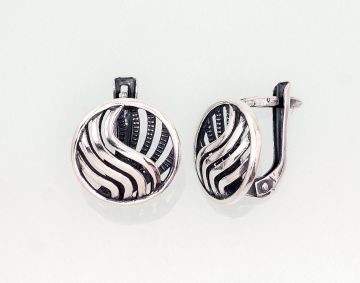 Silver earrings with 'english' lock 
