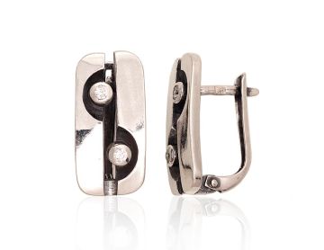 Silver earrings with 'english' lock 