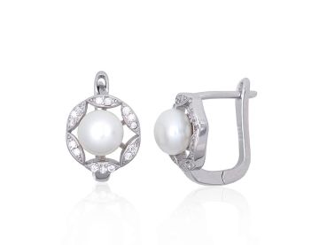 Silver earrings with 'english' lock 
