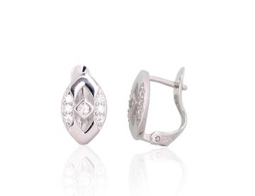 Silver earrings with 'english' lock 