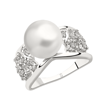 Silver ring with zirconia and pearls 