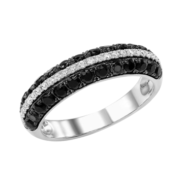 Silver ring with zirconia 