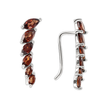 Silver earrings with garnet 