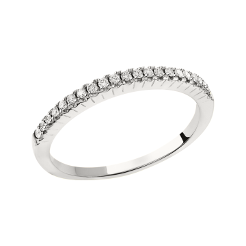 Lady´s ring in white gold of 585 assay value (14K) with diamonds 