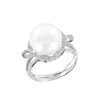 Lady´s ring in white gold of 585 assay value (14K) with real pearl, brilliants 