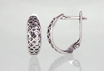 Silver earrings with 'english' lock 