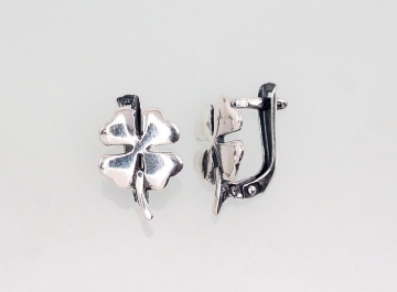 Серебряные серьги на английском замке 