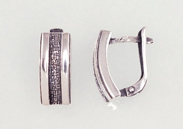 Silver earrings with 'english' lock 