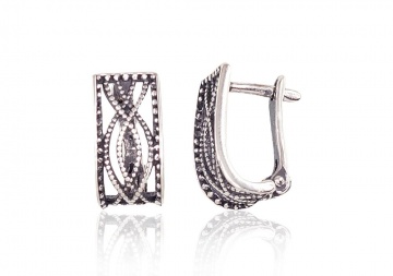 Silver earrings with 'english' lock 