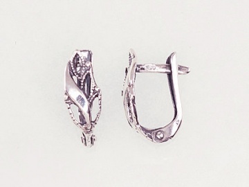 Silver earrings with 'english' lock 