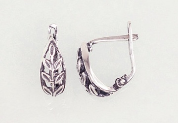 Silver earrings with 'english' lock 