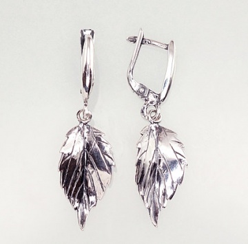 Silver earrings with 'english' lock 