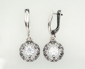 Silver earrings with 'english' lock 