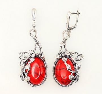 Silver earrings with 'english' lock 