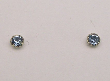 Silver stud earrings 