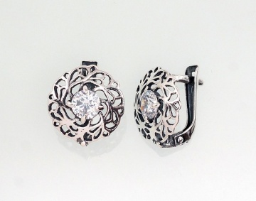 Silver earrings with 'english' lock 