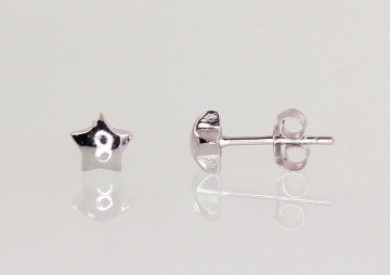 Silver stud earrings 