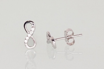 Silver stud earrings 