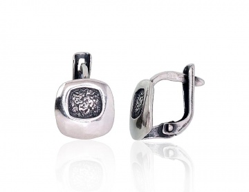 Silver earrings with 'english' lock 