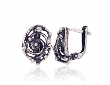 Silver earrings with 'english' lock 