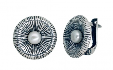 Silver earrings with 'english' lock 