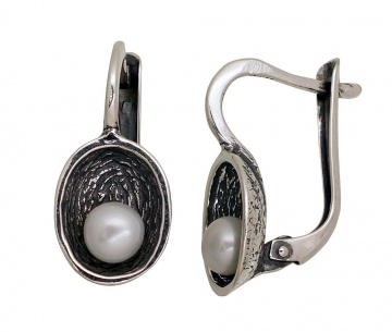 Silver earrings with 'english' lock 