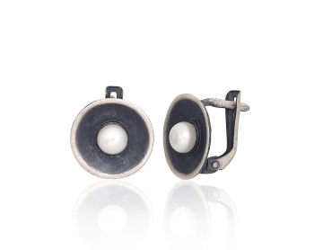 Silver earrings with 'english' lock 