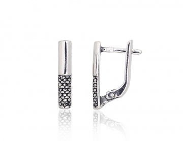 Silver earrings with 'english' lock 