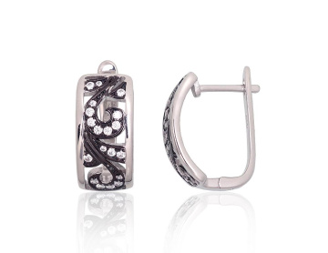 Silver earrings with 'english' lock 